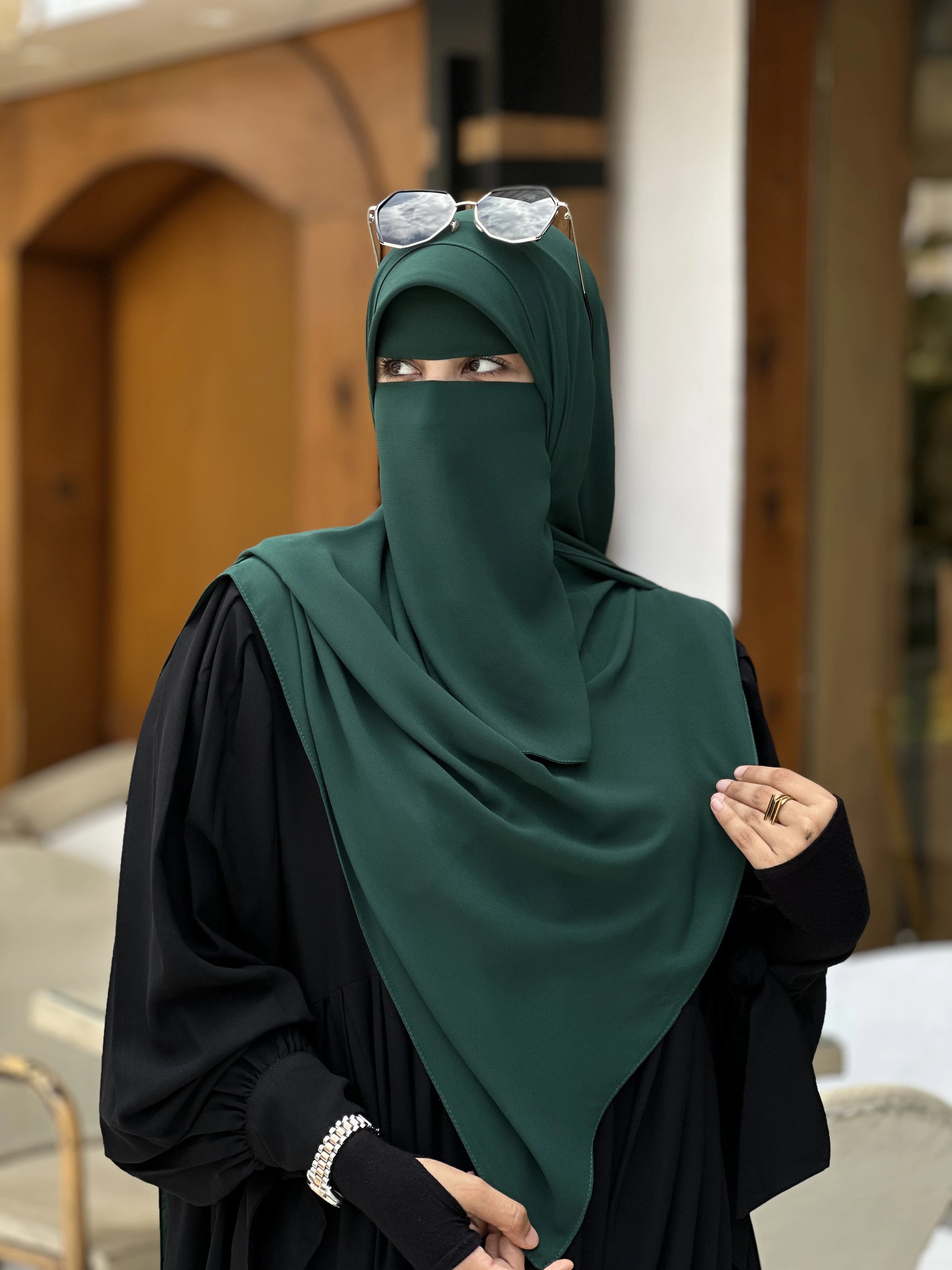 طقم نقاب ٤ قطع الوان