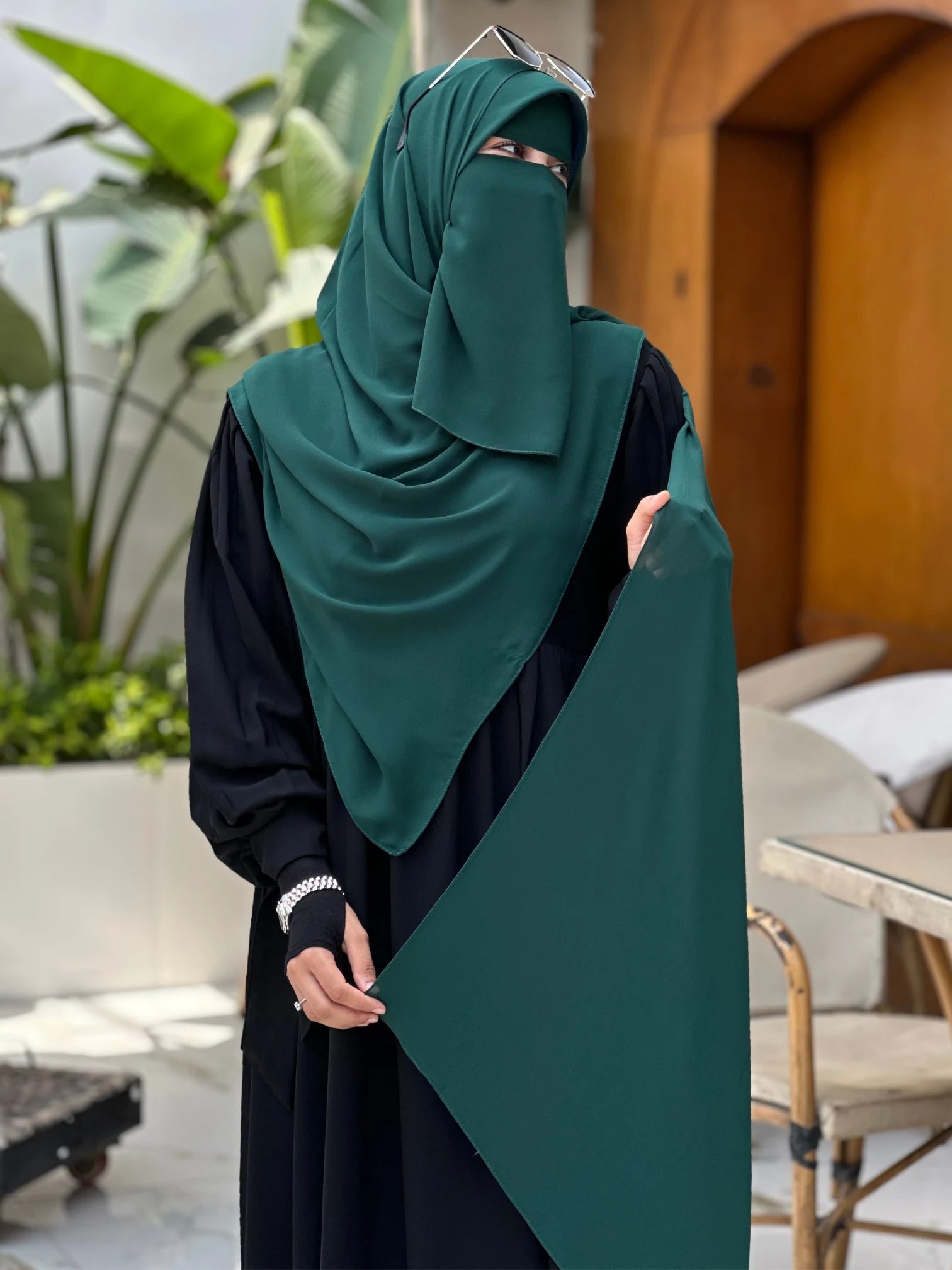 طقم نقاب ٤ قطع الوان