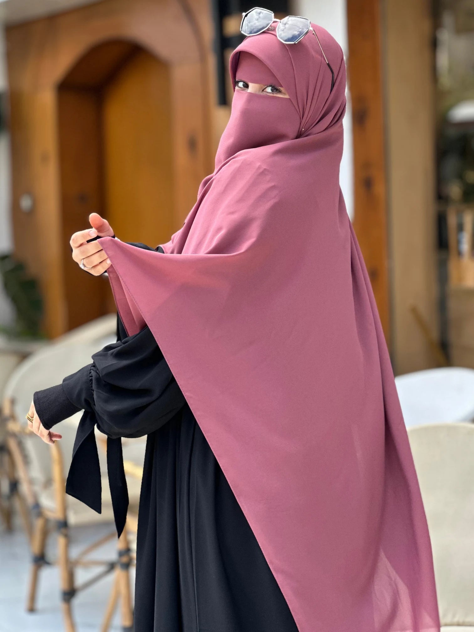 طقم نقاب ٤ قطع الوان