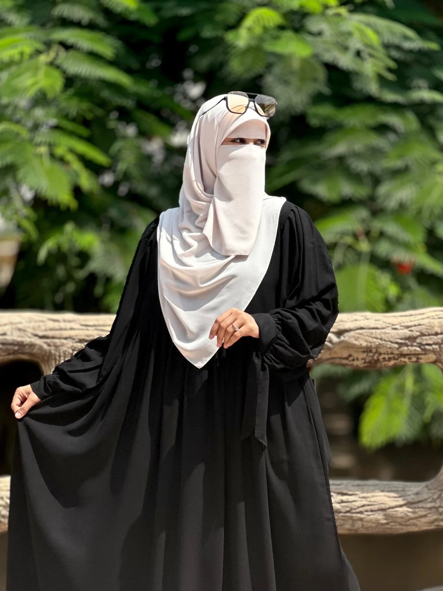 طقم نقاب ٤ قطع الوان