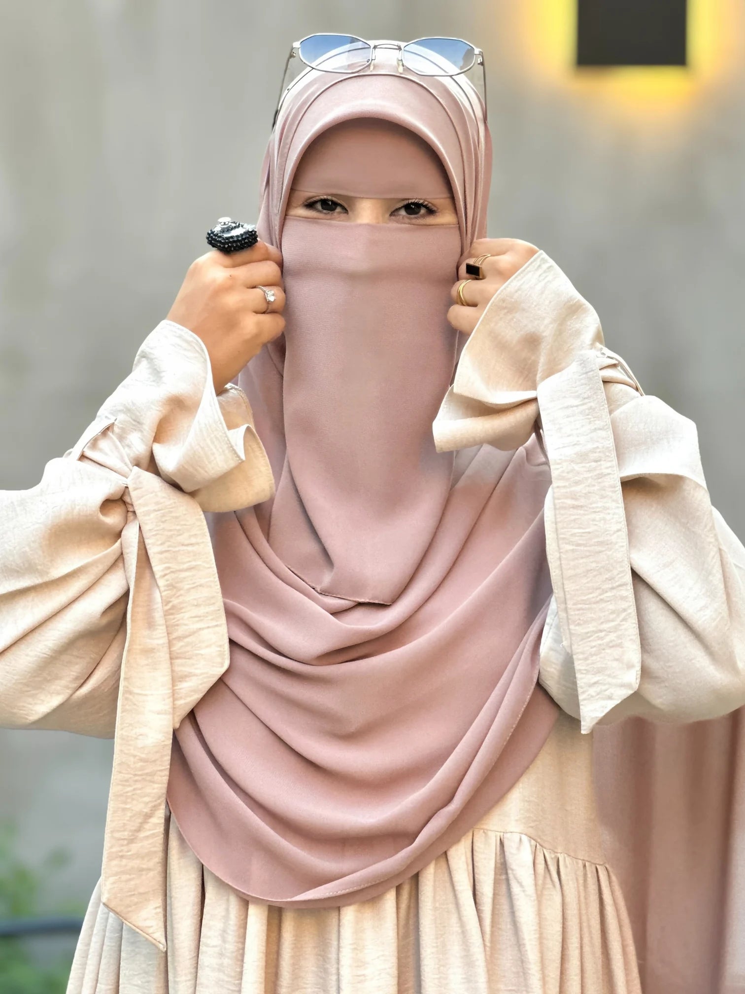 طقم نقاب ٤ قطع الوان