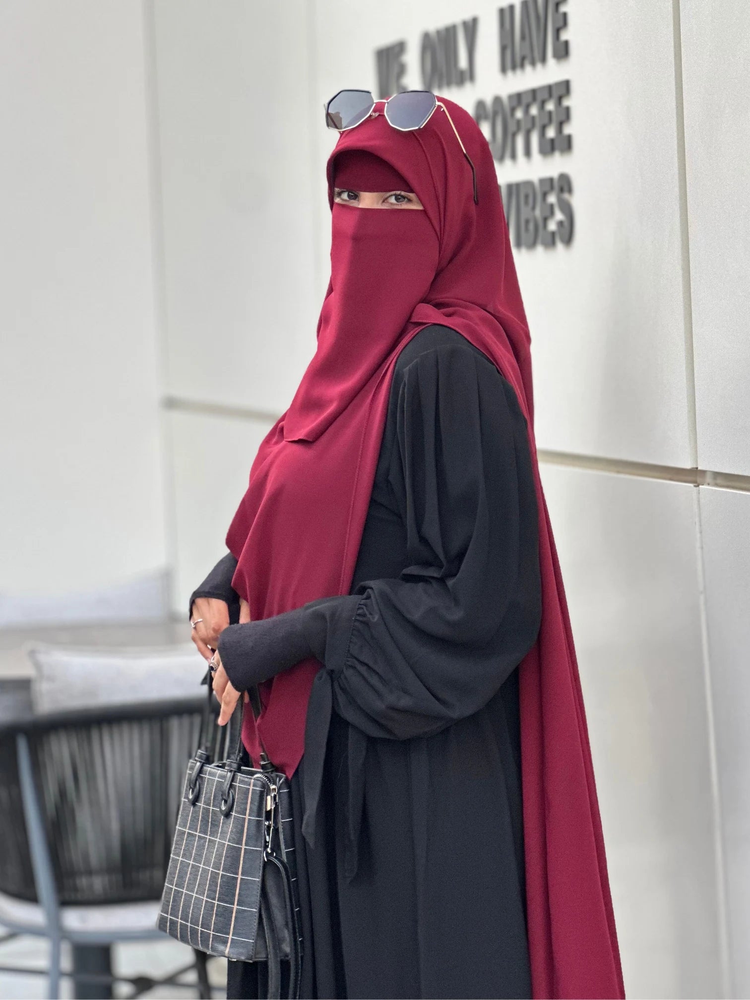 طقم نقاب ٤ قطع الوان