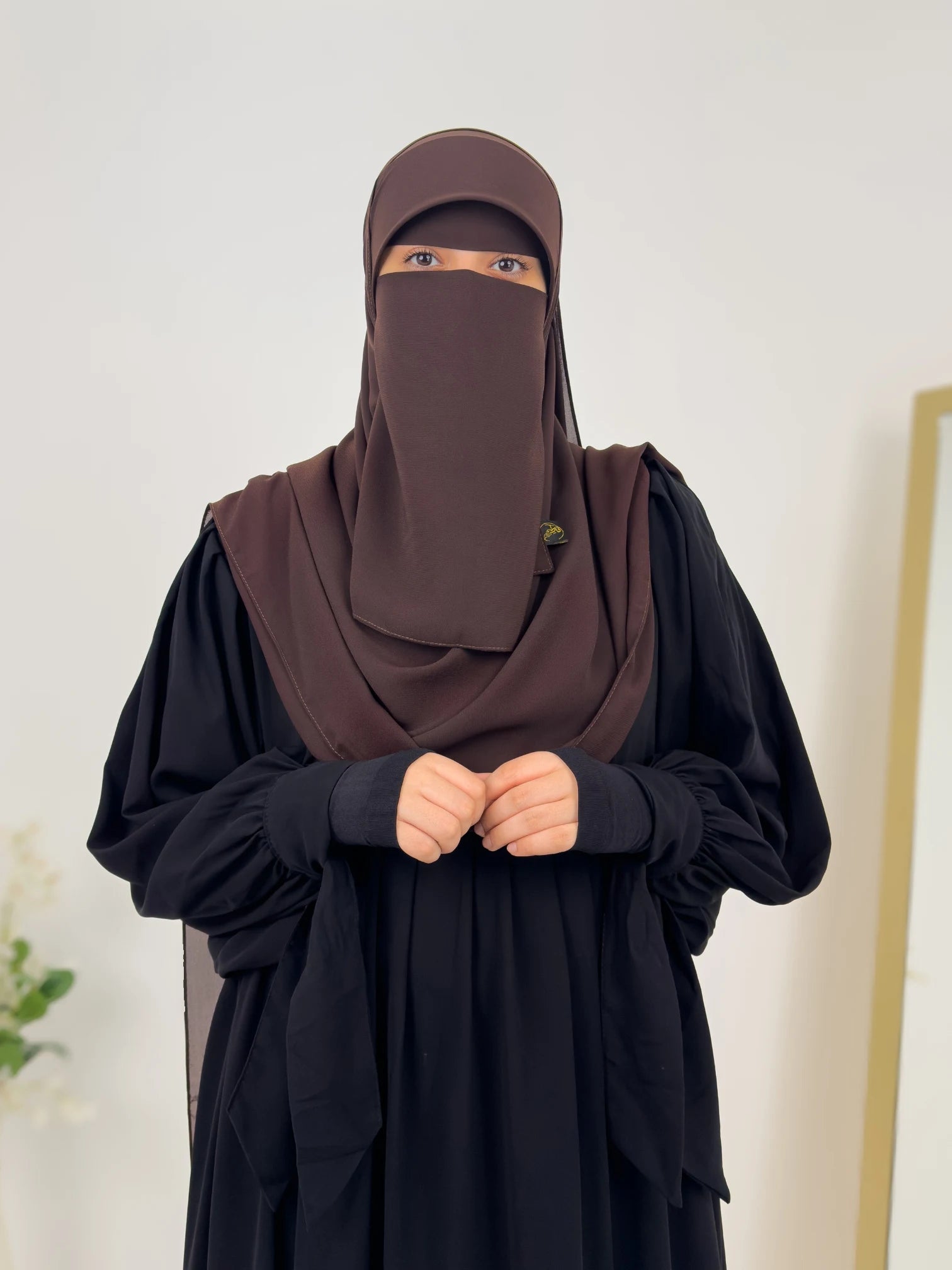 طقم نقاب ٤ قطع الوان